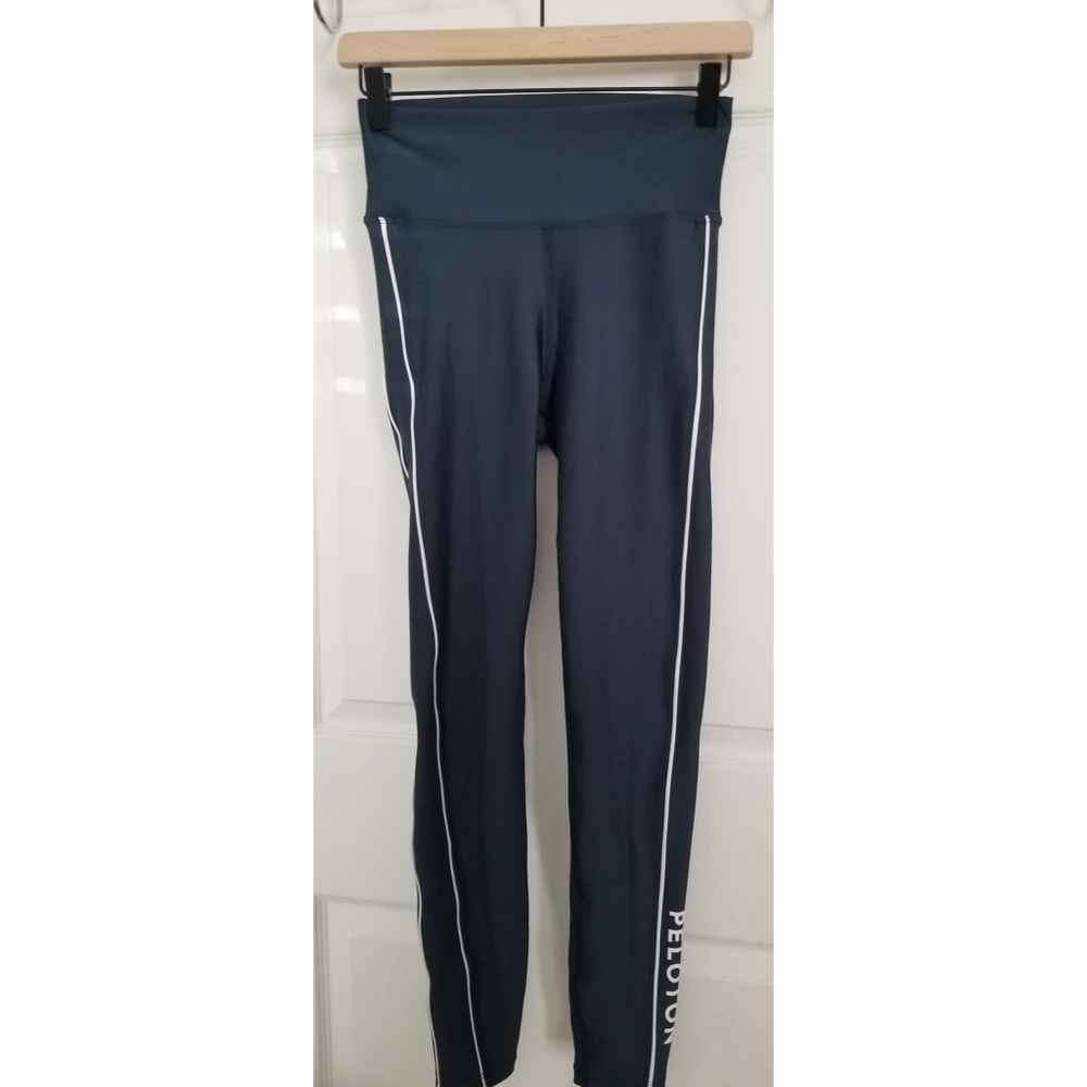 Peloton Show up Tuxedo stripe leggings - Picture 2 of 7